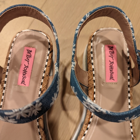 Floral Cork Platform Sandals - Picture 2 of 14